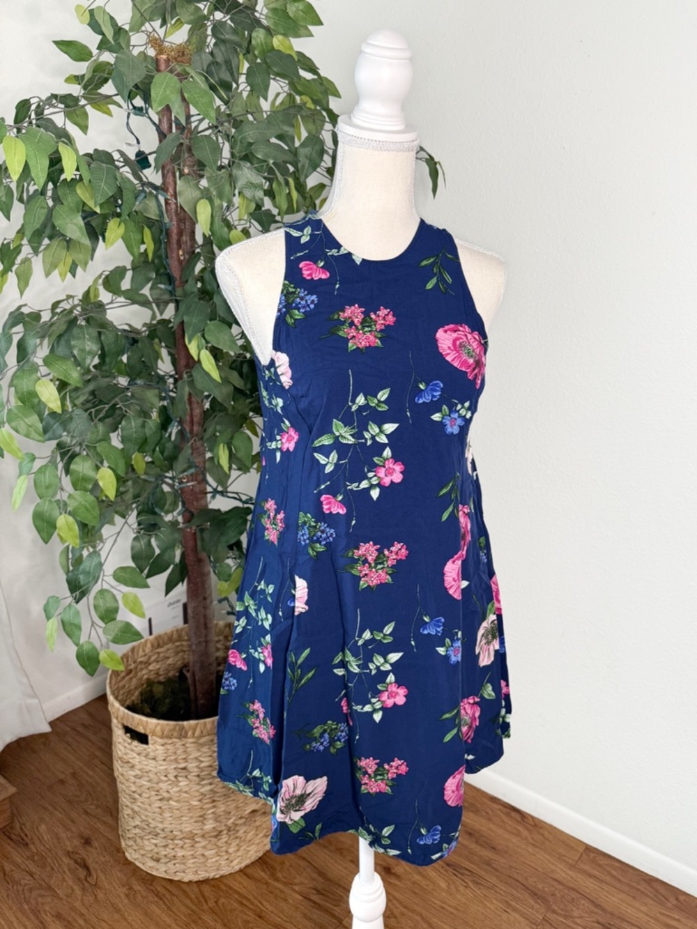 Old Navy Blue Floral Swing Dress XS Sleeveless Rayon Boho Keyhole Back